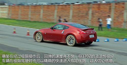 �S���S��(l��)Ȥ ِ���w�(y��n)�ծa(ch��n)��܇(ch��)370Z/GT-R