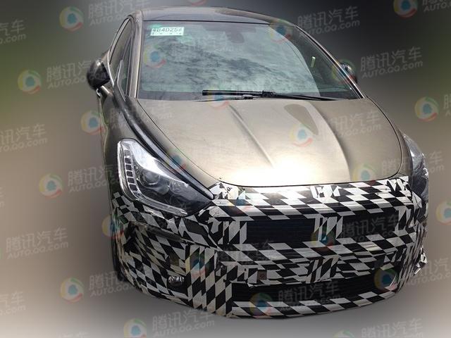 長安諦艾仕改款DS5車型諜照曝光 9月上市