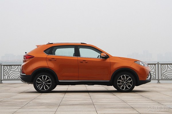 MG GS