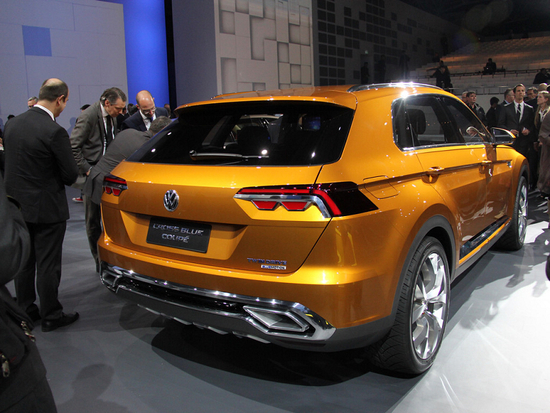 跨界混動SUV 圖解CrossBlue Coupe概念車