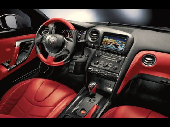 ���tɫ��(n��i)� 2014���ծa(ch��n)GTR��150.5-153�f(w��n)