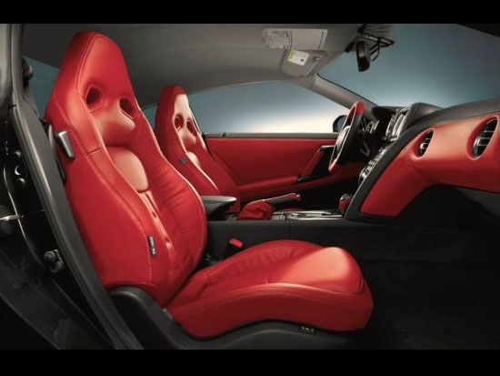 ���tɫ��(n��i)� 2014���ծa(ch��n)GTR��150.5-153�f(w��n)