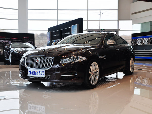 捷豹 XJL 3.0 SC 車輛左前45度視角