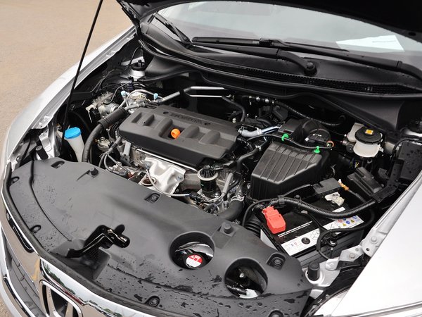 廣汽本田 1.8L 自動 發(fā)動機主體特寫