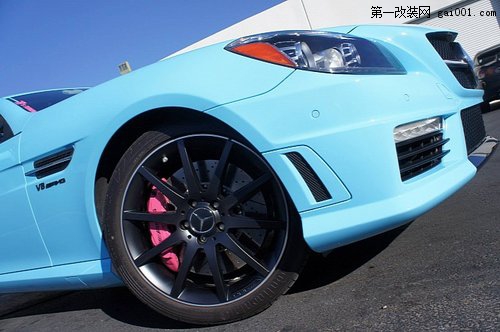 賞奔馳SLK 55 AMG改裝 身著嬰兒藍(lán)戰(zhàn)衣(6)