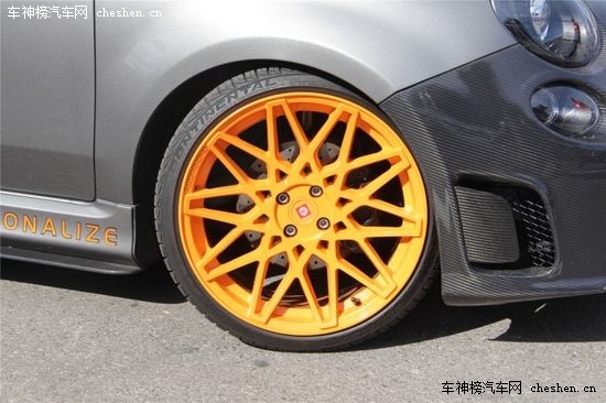 ����֮Ы SEMA�ϵķƁ���500 Abarth���b SEMA���Ɓ���500 Abarth����܇���b