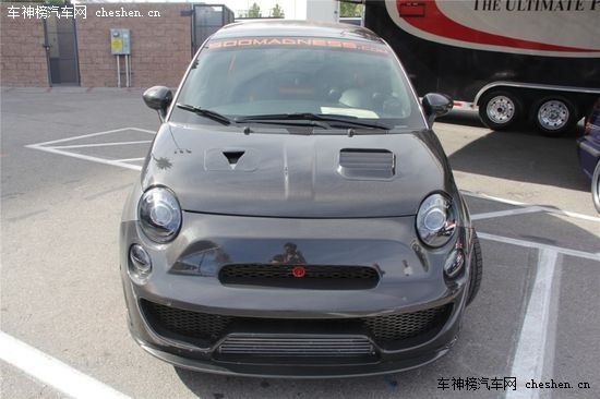 ����֮Ы SEMA�ϵķƁ���500 Abarth���b SEMA���Ɓ���500 Abarth����܇���b