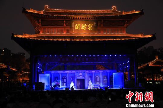 沈陽(yáng)渾河之夏文化藝術(shù)季上演經(jīng)典歐洲歌劇片段音樂會(huì)