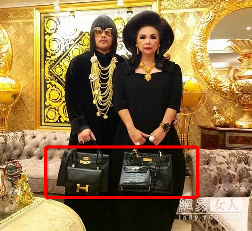 泰國土豪母子時(shí)尚造型太奇葩 愛馬仕多過貝嫂