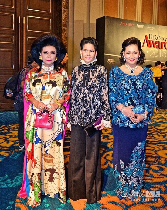 泰國土豪母子時(shí)尚造型太奇葩 愛馬仕多過貝嫂