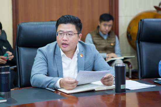 ��������˹�W(xu��)ԺУ�hί��Փ�W(xu��)��(x��)���ĽM(�U(ku��)��) �e�С�������������ӛʹ�������}���������μ��ЌW(xu��)��(x��)��ӑ