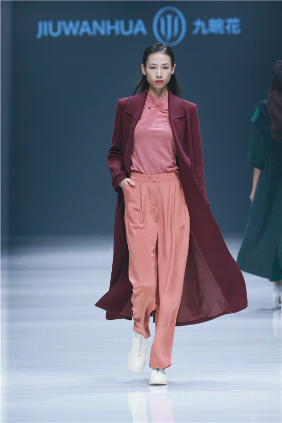  YINJI PLAZA   �y��ԭ��(chu��ng)Ʒ��FASHION SHOW ��2019��ԭ���H�r�b�����ݡ�ʢ����䡱