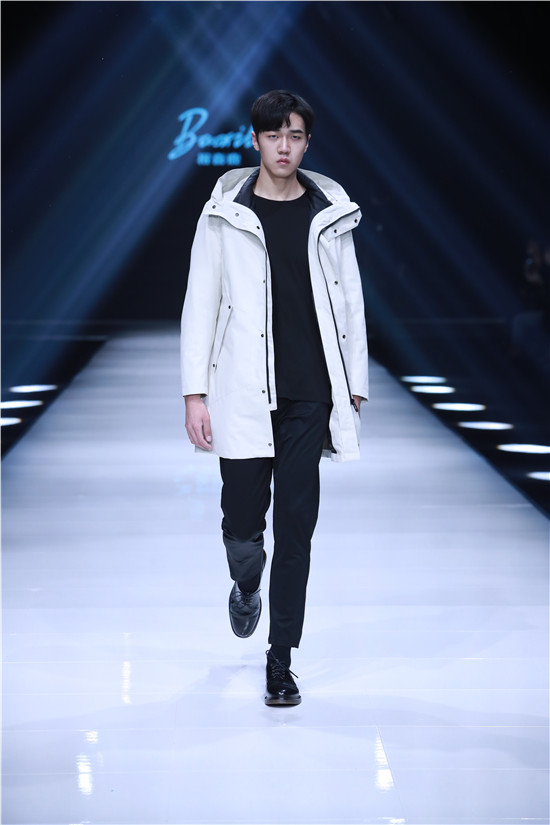  YINJI PLAZA   �y��ԭ��(chu��ng)Ʒ��FASHION SHOW ��2019��ԭ���H�r�b�����ݡ�ʢ����䡱