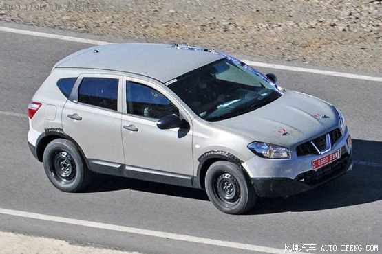 ���SUV��С����܇�� �M(j��n)һ�������T(m��n)��