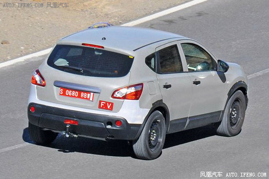 ���SUV��С����܇�� �M(j��n)һ�������T(m��n)��