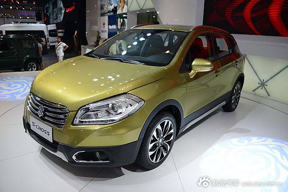 2013成都車展新車實拍:長安鈴木S-cross