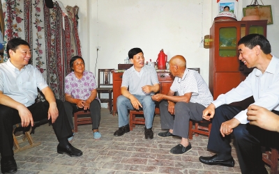 謝伏瞻指出:保持經(jīng)濟較快速度和較高質(zhì)量增長