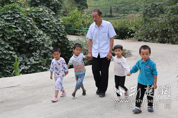 �Dʮ�������A���ώ��o�͌W(xu��)����.JPG