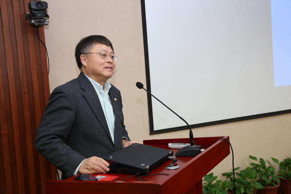江綿恒因年齡原因不再擔(dān)任中科院上海分院院長(zhǎng)