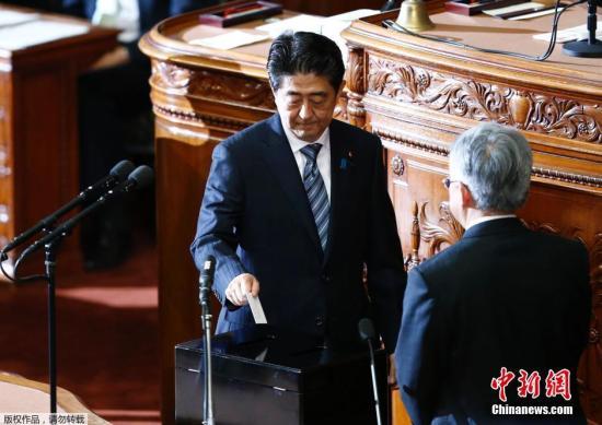 安倍晉三稱日本修改憲法是“自然而然之事”