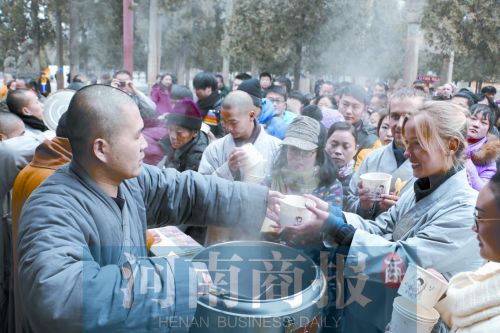 ������ʩ��F(xi��n)������һ�����ڵ����������D�����������µ�һ�긣��M�M