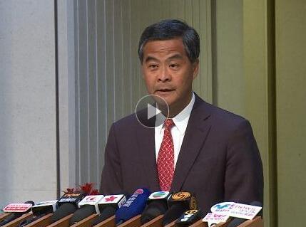 梁振英:將與內(nèi)地部門商討收緊“自由行”政策