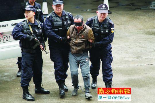 河源殺童嫌犯被押解回廣東 落網(wǎng)時(shí)身攜一把鐵錘