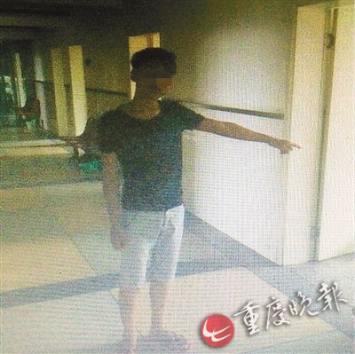 小伙盜走病人救命錢內(nèi)疚一年自首求解脫(圖)