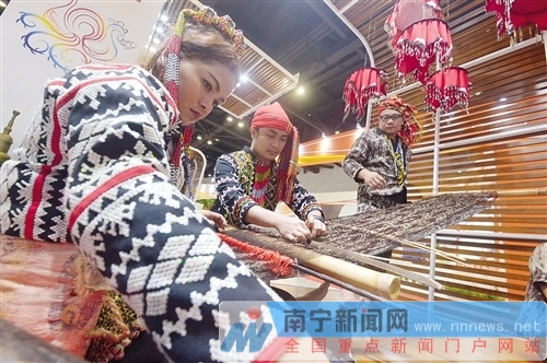東博會(huì)“魅力之城”展區(qū)正式開館 上演最炫東盟風(fēng)