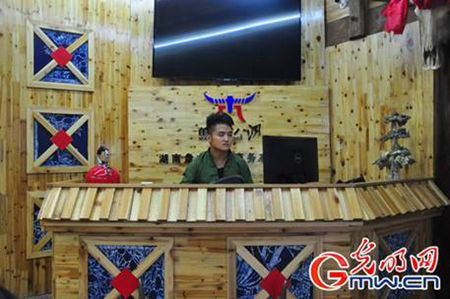 【網(wǎng)絡(luò)媒體走轉(zhuǎn)改】弘揚(yáng)長征精神 探尋革命老區(qū)脫貧致富“秘籍”