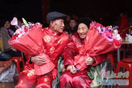 �ı���Ͱ�����һ���k100�q�۳�