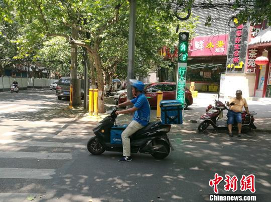 �D���ڸߜ���������u�Tʮ��æµ�������n �z