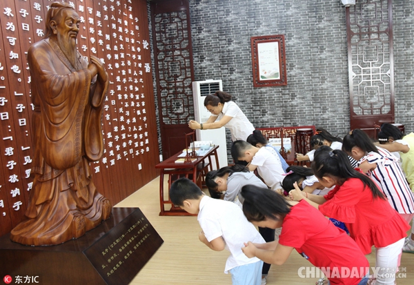 外國(guó)網(wǎng)友熱議中國(guó)的成功:經(jīng)濟(jì)發(fā)展模式值得學(xué)習(xí)借鑒