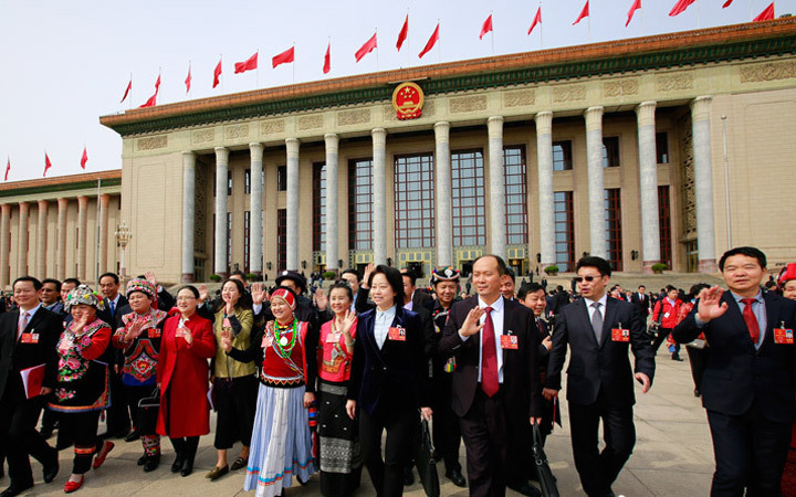 ���W���r�̡����f(xi��)ί�TՄ�ɕ����_��(chu��ng)������x�F(xi��n)�������O�¾���