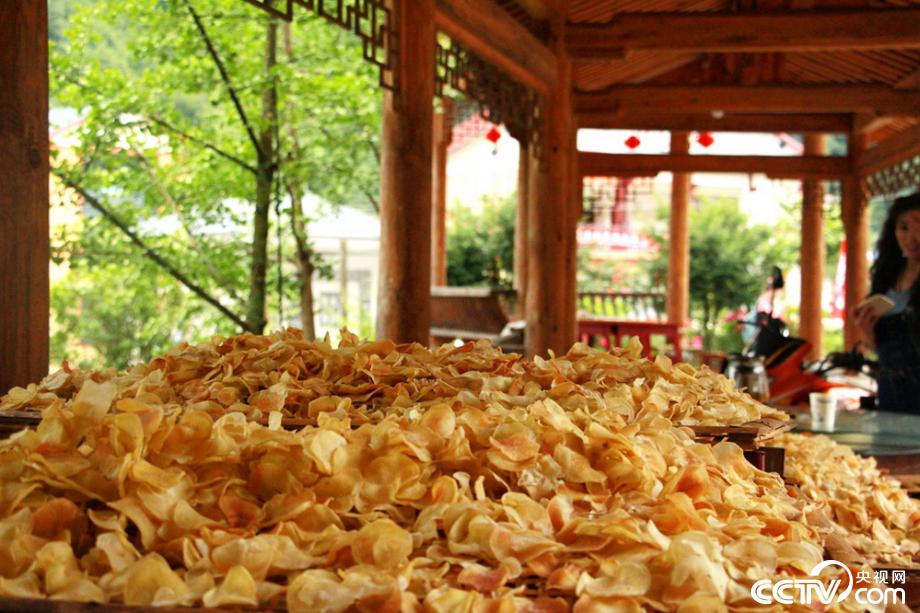 盡銳出戰(zhàn) 迎難而上 陜南脫貧攻堅(jiān)的18個(gè)瞬間