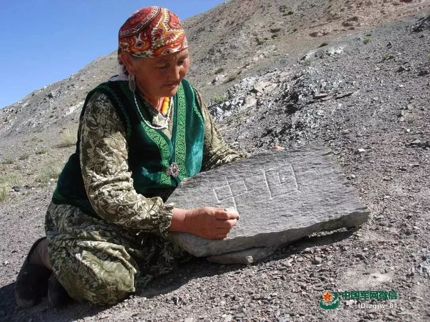 �@�β���30���ҕ�l��׌܊�˸е�ů����