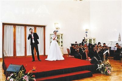 中俄青年藝術(shù)家共同演出