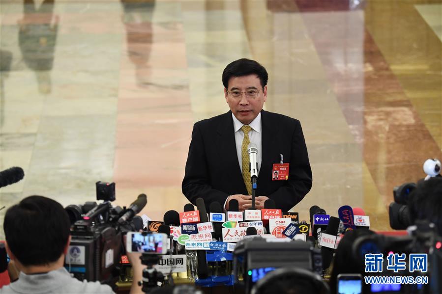 (兩會(huì)·人大開幕)(1)采訪部長(zhǎng)