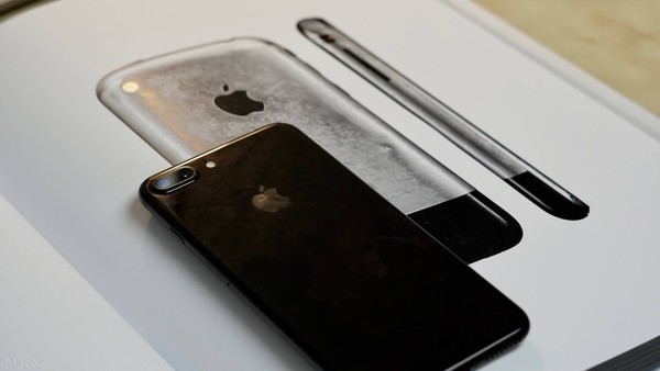 iPhone 8外觀確定:將采用水滴形設(shè)計